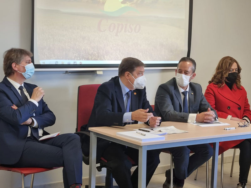 Carlos Martínez, alcalde de Soria; Luis Planas, ministro de agricultura; Francisco Javier Blanco, presidente de Copiso; Virginia Barcones, delegada Gobierno CyL